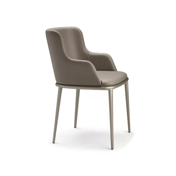 Comfort and refinement are at the heart of Magda ML Chair, the exclusive family of elegant p