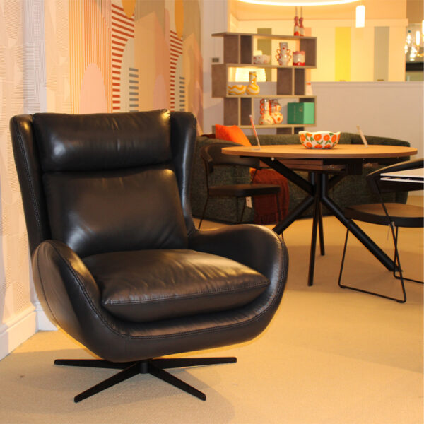 Yotto Swivel Chair - Delta Leather